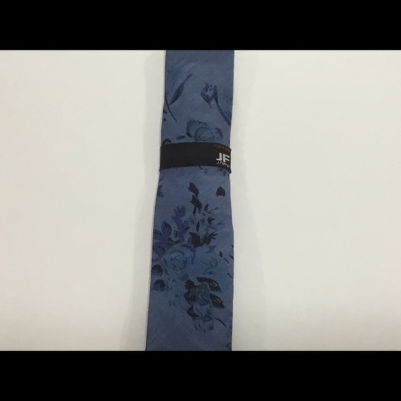 JF Ferrar Narrow Blue & Black Floral Neck Tie - Picture 3 of 4